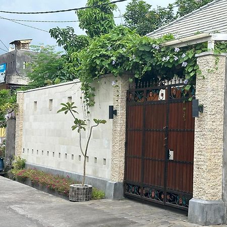 Villa Casa Shanti Deluxe Lovina Екстериор снимка